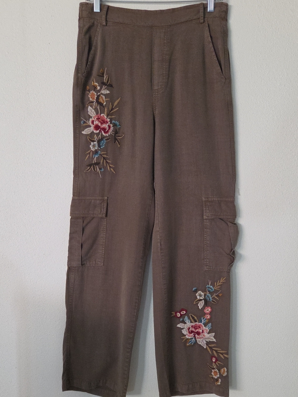 paparazzi Olive Green Embroidered Cargo Joggers